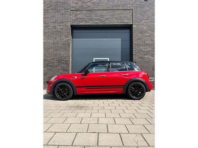 Occasion Mini Cooper Business 136 PK (100 kW) 2017 Rood Hatchback