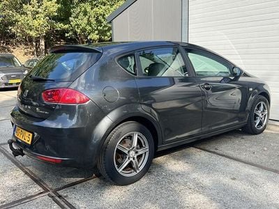 Grijs Gebruikt 2011 Seat Leon Hatchback | € 2.950 (Eerlijke prijs)
