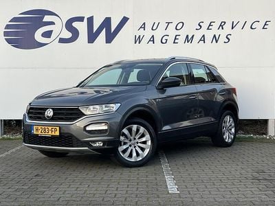 Grijs Gebruikt 2019 VW T-Roc Style SUV | € 17.950 (Goede deal)