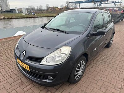 tweedehands Renault Clio 1.2-16V Special Line /Airco/5 drs/Nieuwe APK