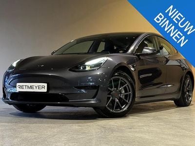 Occasion Tesla Model 3 Standard Range 235 kW (320 PK) 2022 Grijs Sedan
