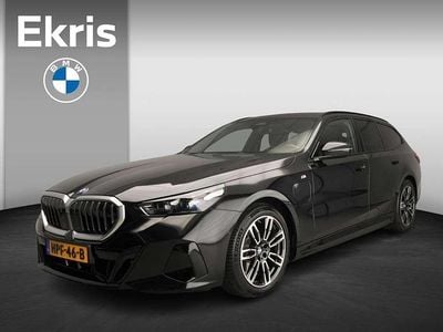 Zwart Occasion 2025 BMW 530e M Sport Stationwagen | € 67.900 (Iets duurder)