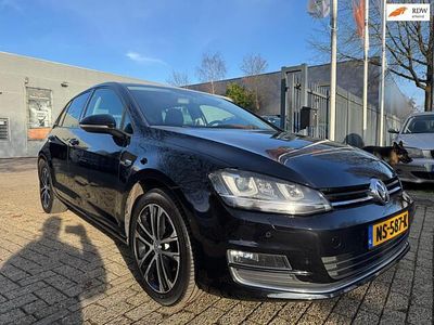 Zwart Gebruikt 2015 VW Golf VII Edition Hatchback | € 8.999 (Goede deal)