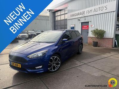 Blauw Gebruikt 2017 Ford Focus Titanium Stationwagen | € 12.950 (Eerlijke prijs)
