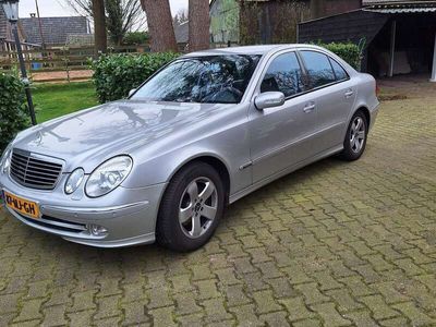 Mercedes E240