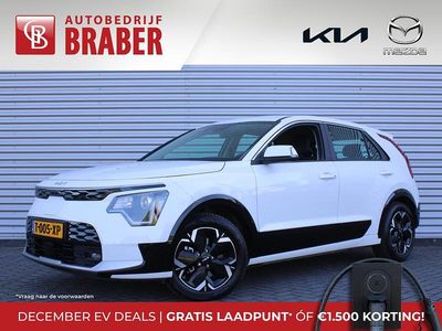 Wit Gebruikt 2023 Kia Niro Comfort SUV | € 32.500 (Eerlijke prijs)
