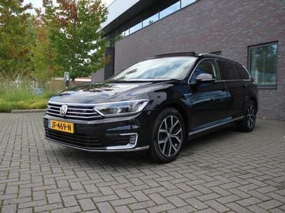Occasion VW Passat Highline 157 PK (115 kW) 2015 Zwart Stationwagen