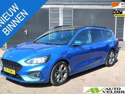 tweedehands Ford Focus Wagon 1.0 EcoBoost ST Line Business Pano trekhaak