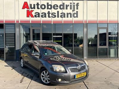 Grijs (metallic) Occasion 2007 Toyota Avensis Terra Stationwagen | € 1.998 (Goede deal)