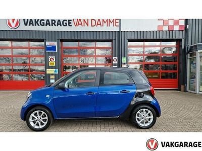 Blauw Gebruikt 2017 Smart ForFour Pure Hatchback | € 7.950 (Duur)