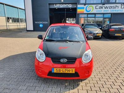 Rood Gebruikt 2010 Kia Picanto Hatchback | € 2.100 (Eerlijke prijs)