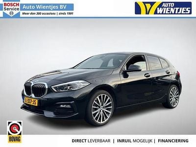 Zwart Gebruikt 2021 BMW 118 Sport Line Hatchback | € 20.950 (Goede deal)
