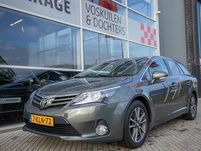 Groen Occasion 2013 Toyota Avensis Business Edition Stationwagen | € 10.950 (Iets duurder)