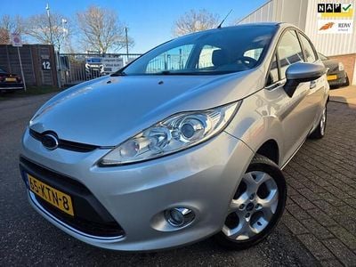 Grijs Occasion 2010 Ford Fiesta Titanium Hatchback | € 2.950 (Eerlijke prijs)