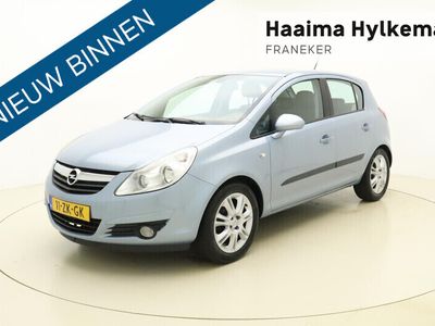 tweedehands Opel Corsa 1.4-16V Cosmo | Navigatie | Airco | Cruise control | 5 deuren