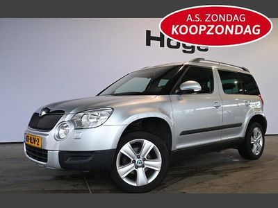 Grijs (metallic) Occasion 2011 Skoda Yeti Elegance SUV | € 4.440 (Eerlijke prijs)