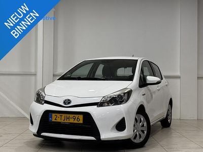 Wit Gebruikt 2014 Toyota Yaris Hatchback | € 11.944 (Eerlijke prijs)