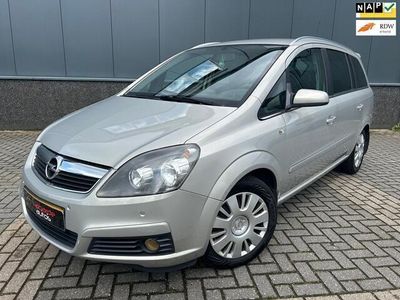 tweedehands Opel Zafira 1.8 Temptation 7 PERSOONS !!