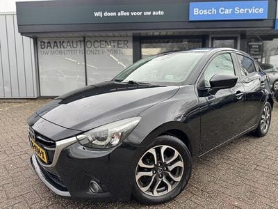 Zwart Gebruikt 2016 Mazda 2 Hatchback | € 11.950 (Eerlijke prijs)