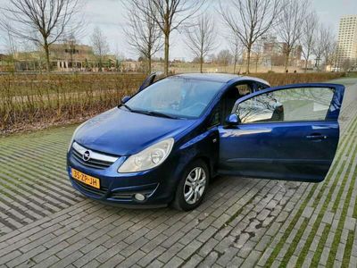 tweedehands Opel Corsa 1.2-16V Enjoy