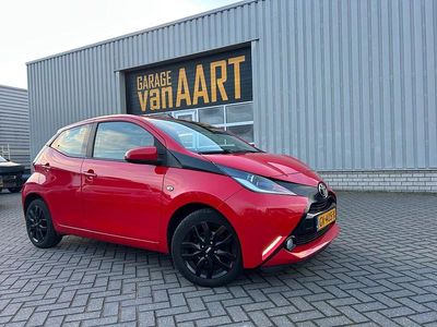 Occasion Toyota Aygo X-play 2015 Rood Hatchback