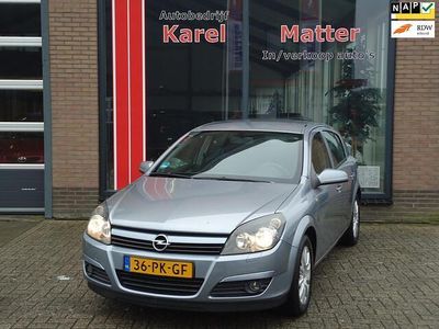 Occasion Opel Astra Enjoy 105 PK (77 kW) 2004 Grijs (metallic) Hatchback