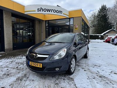 Blauw Occasion 2009 Opel Corsa Cosmo Hatchback | € 1.995 (Eerlijke prijs)