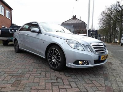 Grijs Gebruikt 2009 Mercedes E350 Sedan | € 11.000 (Super prijs)