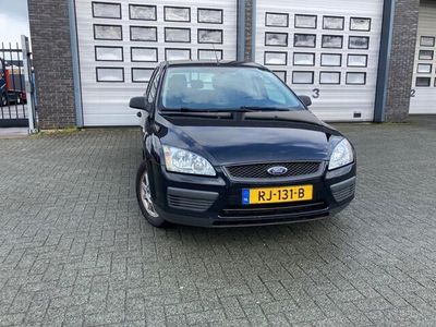 tweedehands Ford Focus Wagon 1.4-16V Ambiente