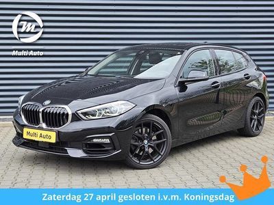 tweedehands BMW 118 1-serie i Sportline 140pk Dealer O.H | Panodak | Lederen Sportstoelen | 18"M Performance L.M | Apple Carplay | LED Koplampen | Stoelverwarming | Navi |