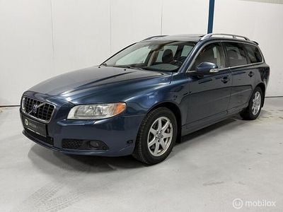 Blauw Occasion 2008 Volvo V70 Summum Stationwagen | € 9.945 (Eerlijke prijs)