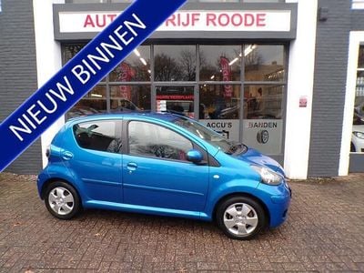 Occasion Toyota Aygo 68 PK (50 kW) 2009 Blauw Hatchback