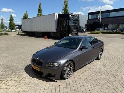BMW 325