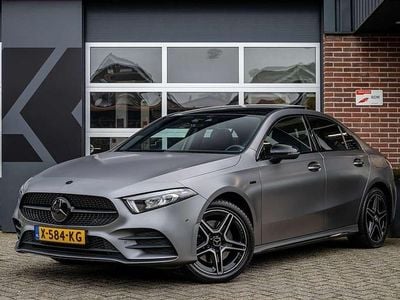 Grijs Gebruikt 2021 Mercedes A250 Business Sedan | € 31.950 (Eerlijke prijs)