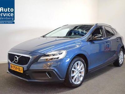 tweedehands Volvo V40 CC T3 153pk AUT6 Polar+ Luxury Trekhaak/ Camera/ Sunr