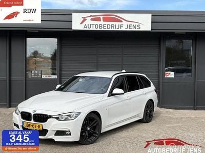 Wit Gebruikt 2019 BMW 320 M Sport Stationwagen | € 21.295 (Super prijs)