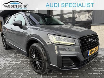Grijs Occasion 2017 Audi Q2 Premium SUV | € 16.900 (Iets duurder)