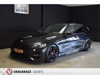 Zwart Gebruikt 2022 BMW 330 M Sport Stationwagen | € 38.950 (Goede deal)
