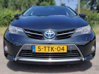 Toyota Auris Hybrid