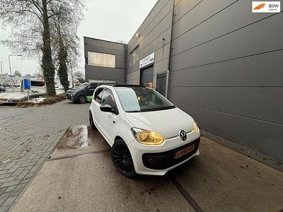 Wit Gebruikt 2015 VW up! high up! Hatchback | € 6.290 (Eerlijke prijs)