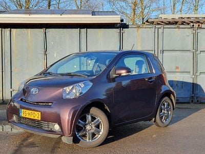 Paars Gebruikt 2009 Toyota iQ Hatchback | € 4.350 (Iets duurder)