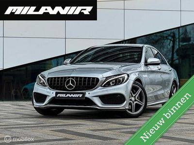 Grijs Occasion 2017 Mercedes C180 AMG line Sedan | € 18.945 (Super prijs)