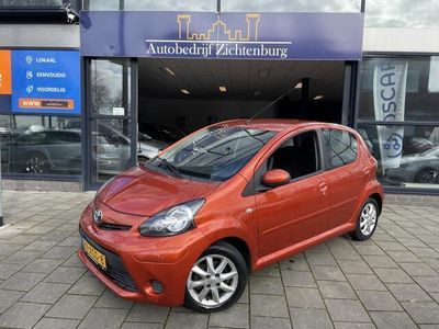 tweedehands Toyota Aygo 1.0 VVT-i Comf. Orange/Airco/lage km 65000 NAP