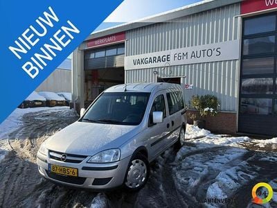 Grijs Gebruikt 2008 Opel Combo Enjoy MPV | € 3.950 (Eerlijke prijs)