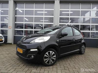 Zwart Occasion 2012 Peugeot 107 Sportium Hatchback | € 3.999 (Eerlijke prijs)