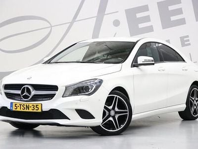 Wit Occasion 2014 Mercedes CLA180 Ambition Sedan | € 14.750 (Goede deal)