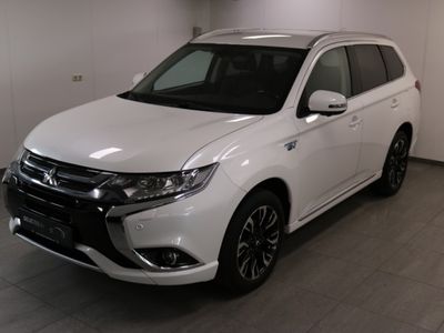 tweedehands Mitsubishi Outlander P-HEV 2.0 PHEV Instyle | Trekhaak!