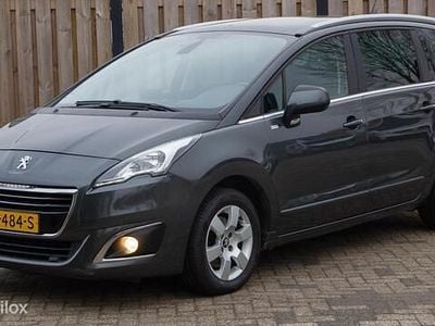 Grijs (metallic) Occasion 2016 Peugeot 5008 Style MPV | € 7.925 (Eerlijke prijs)