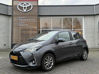 Occasion Toyota Yaris Hybrid Design 2017 Grijs Hatchback