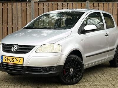 Occasion VW Fox Trendline 54 PK (39 kW) 2008 Grijs Hatchback